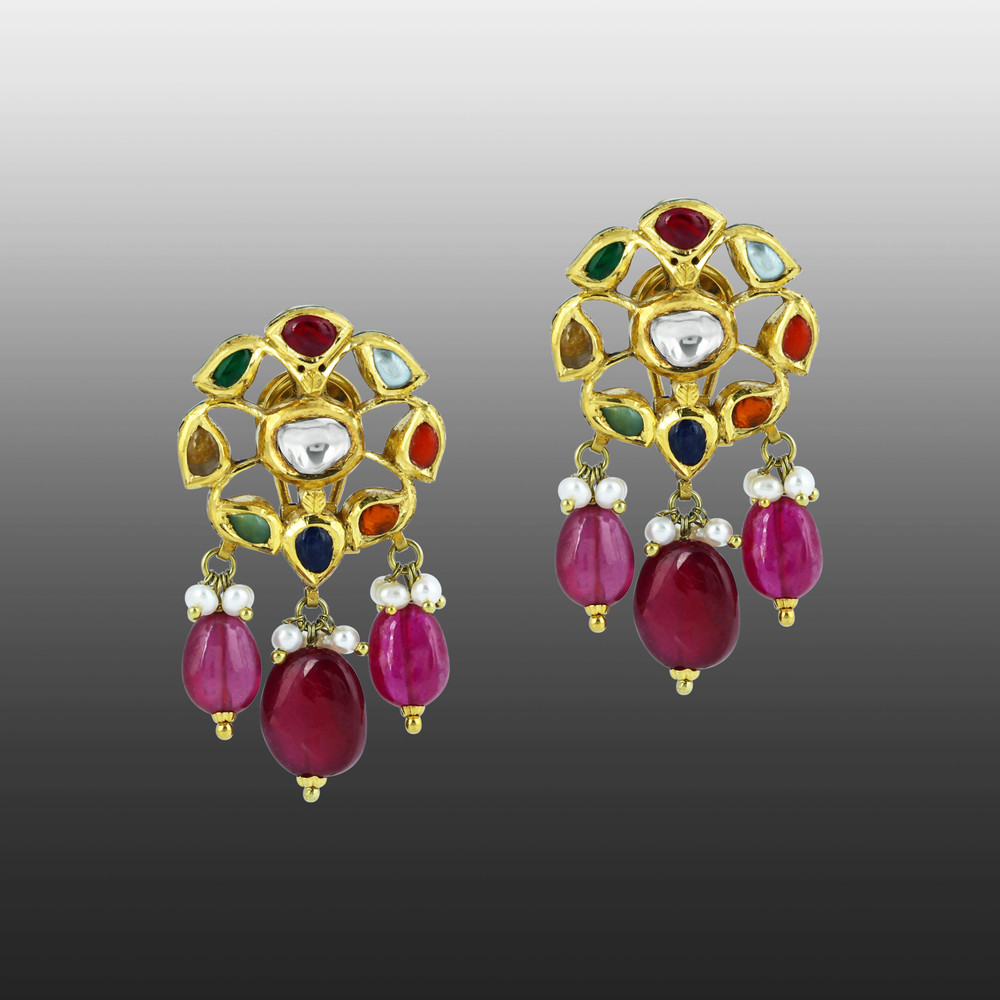 Versatile Navratan kalangi Choker with Multi Hues and Rubies